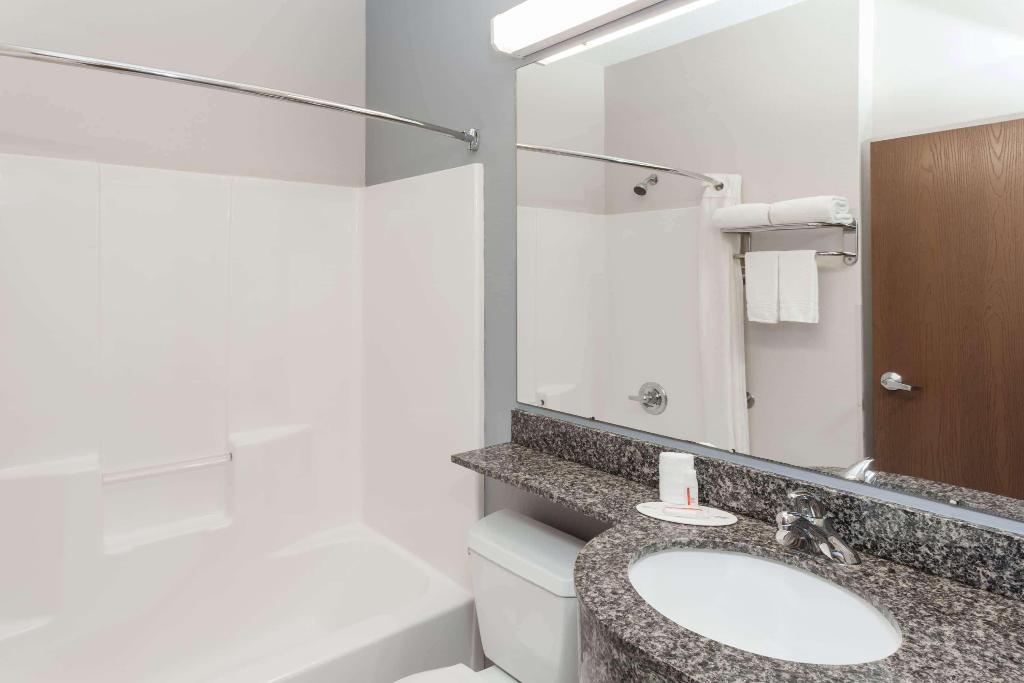 Microtel Inn & Suites By Wyndham Elkhart