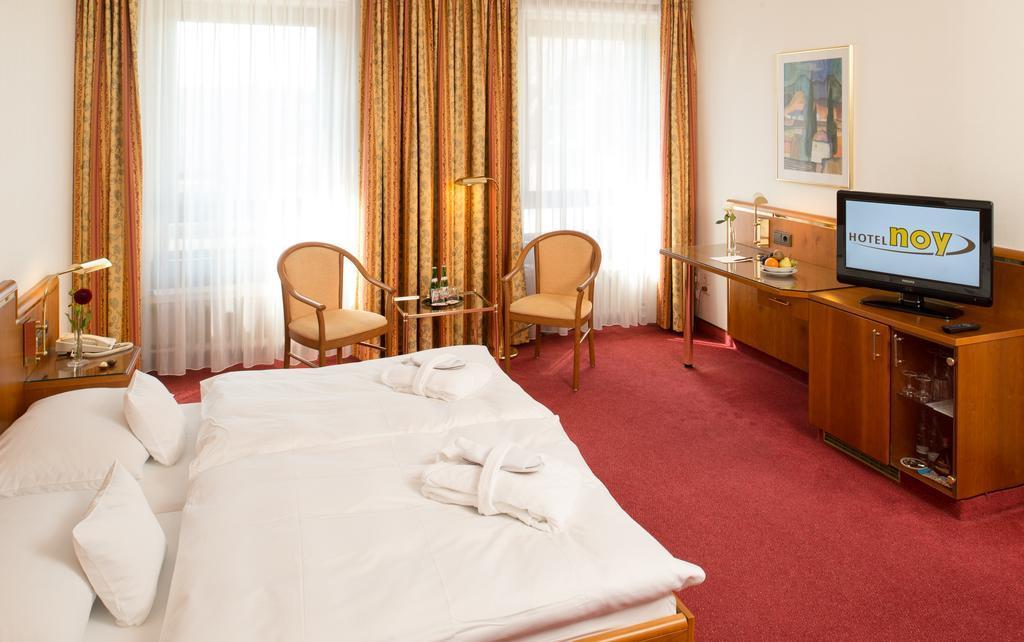 hotel-thumb