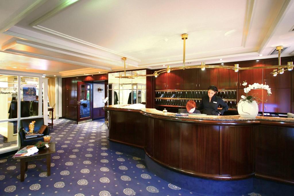 hotel-thumb