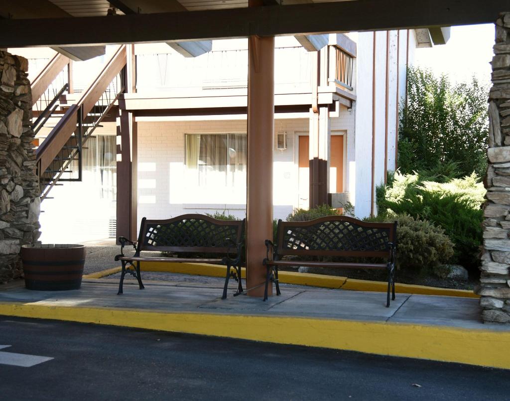 Thunderbird Motor Inn Elko