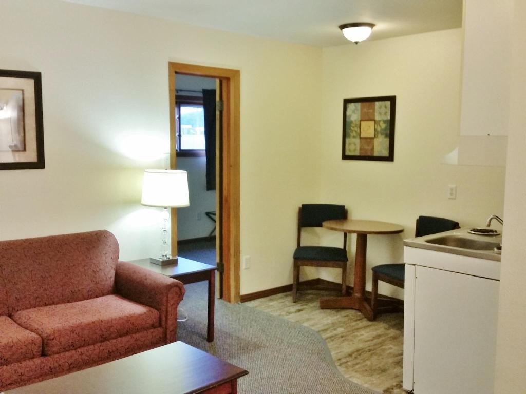 Americas Best Value Inn Marquette