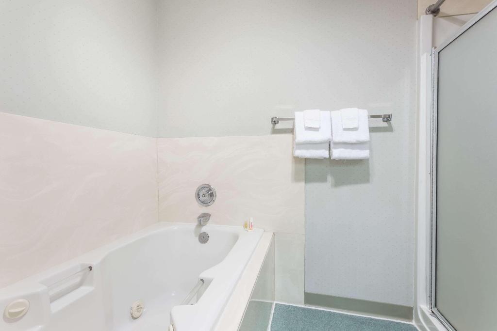 Days Inn by Wyndham Eugene Downtown/University