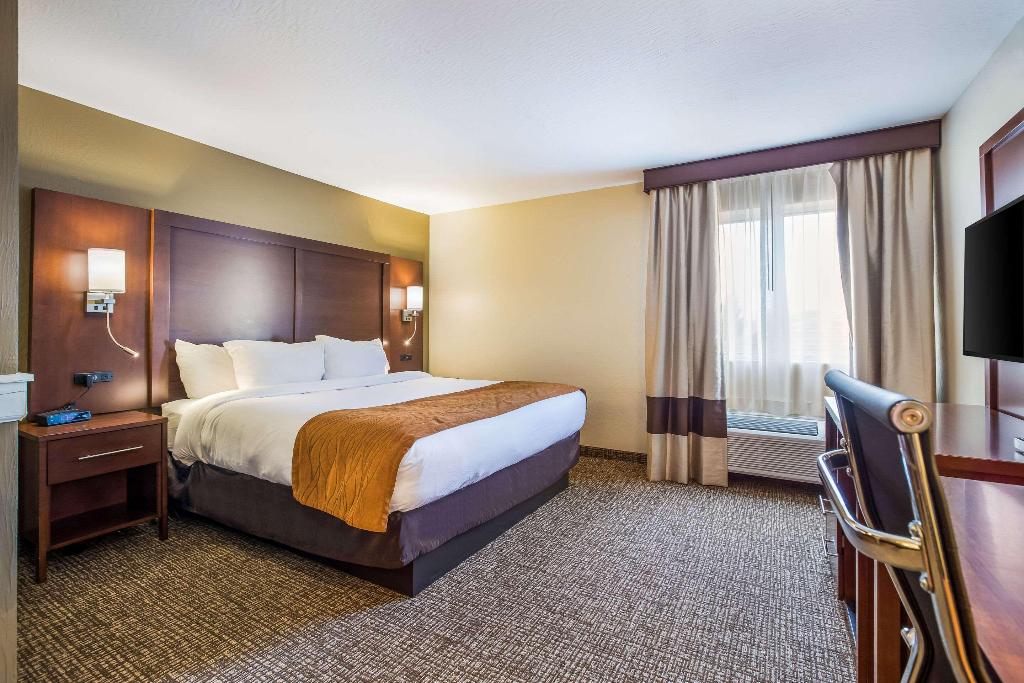 Comfort Inn & Suites Fairborn Area