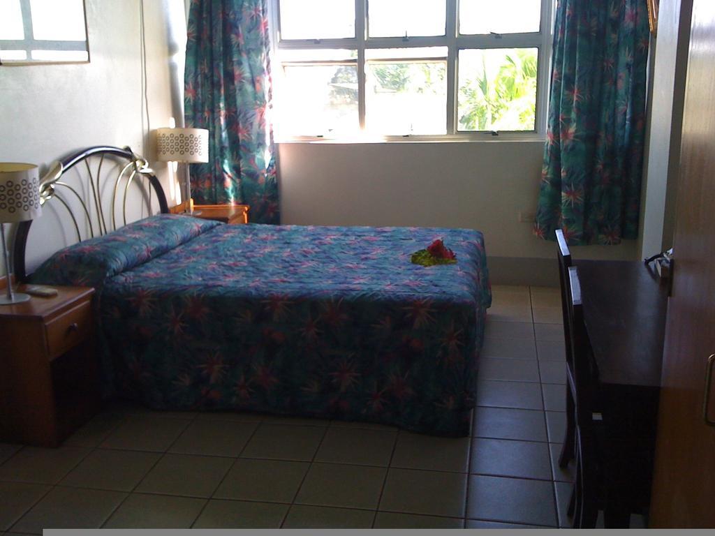Capricorn Apartment Hotel Suva