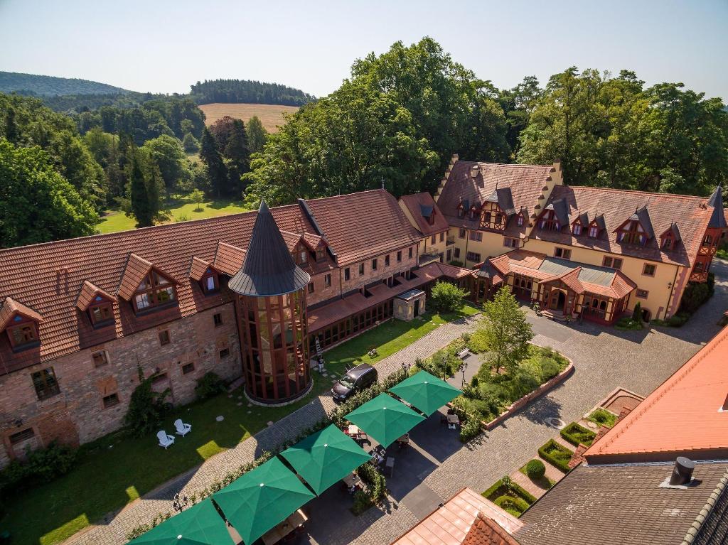 Schlosshotel Weyberhöfe