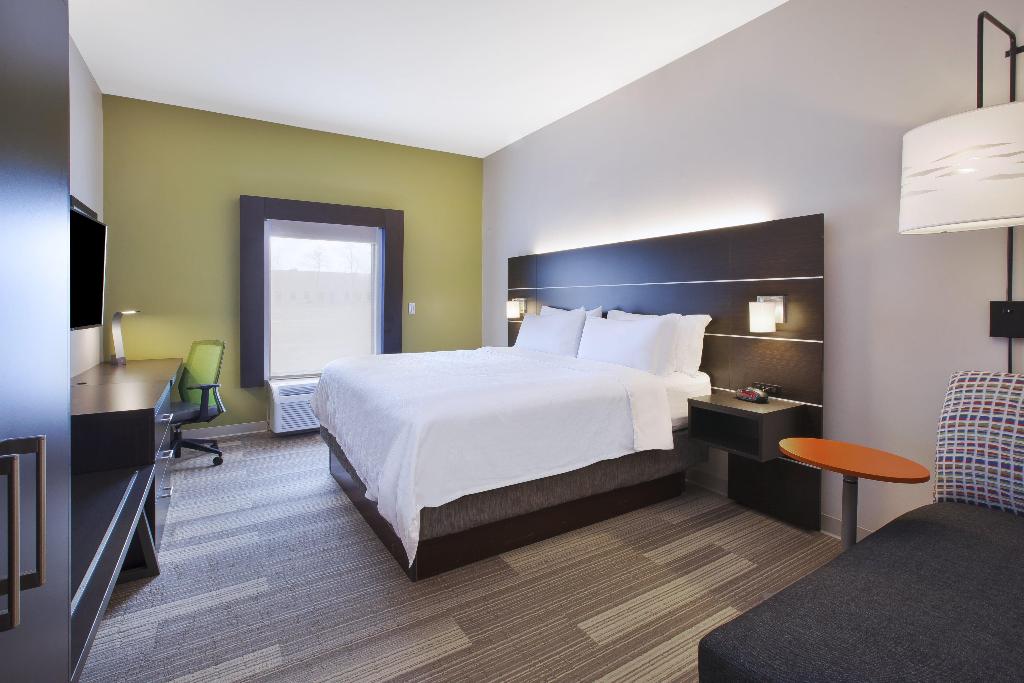 Holiday Inn Express Tiffin