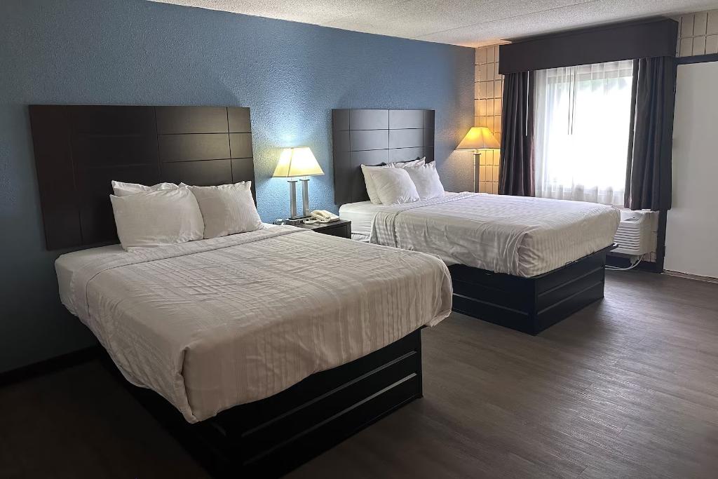 Baymont Inn And Suites By Wyndham Farmington Mo