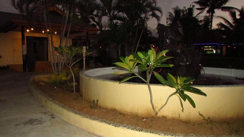 Wailoaloa Beach Resort