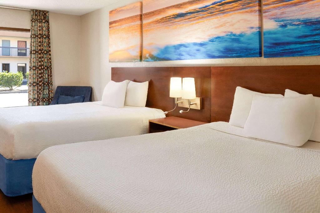 Days Inn by Wyndham Dillon