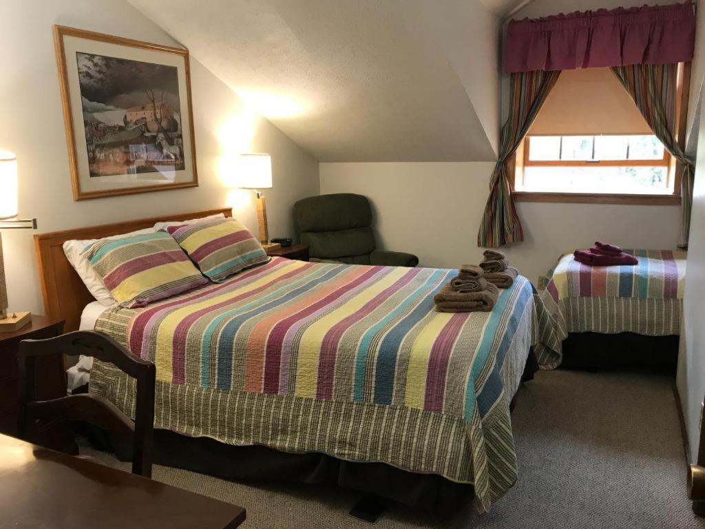 7 Gables Inn and Suites