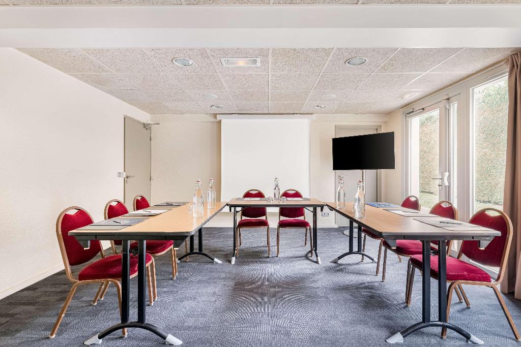 Hotel Campanile Geneve - Aeroport/Palexpo photo 35