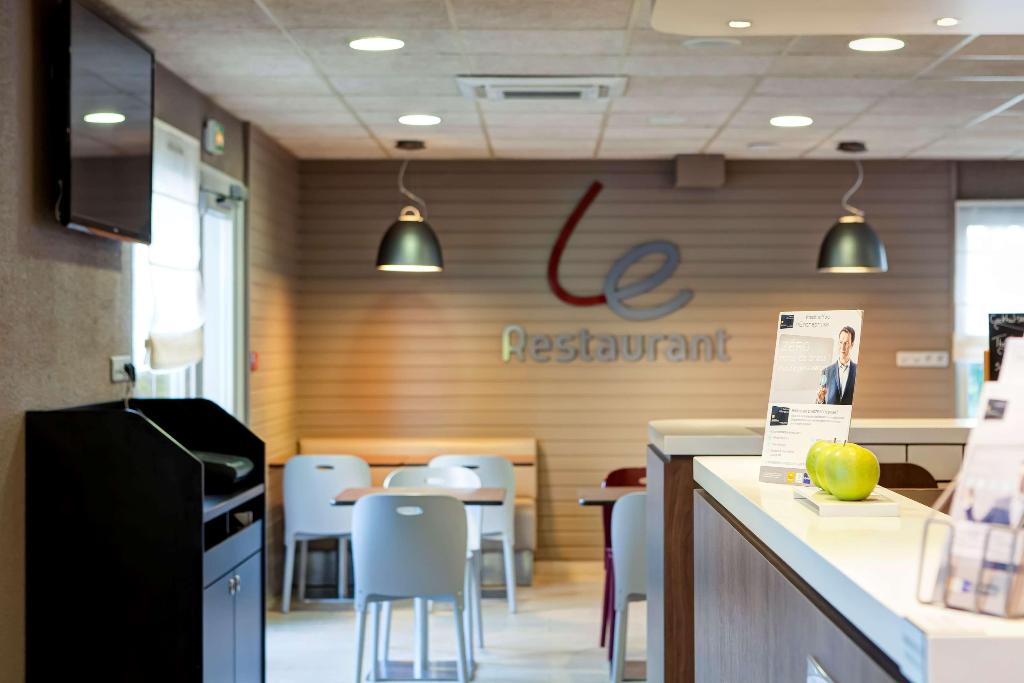 Hotel Campanile Geneve - Aeroport/Palexpo photo 14