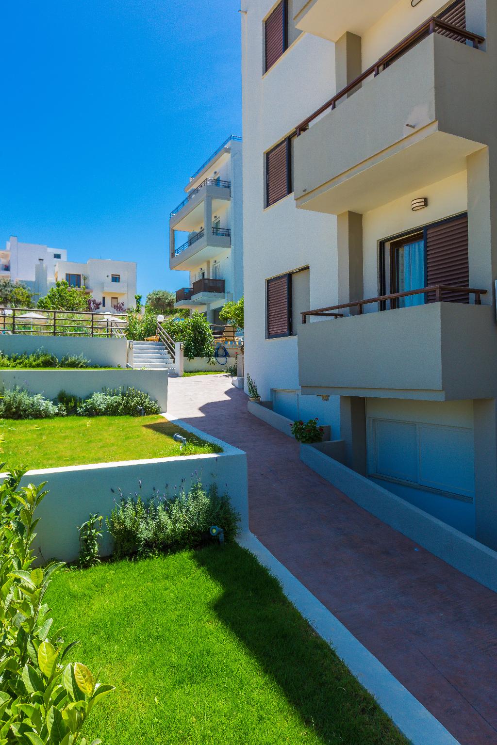 Eltina Hotel