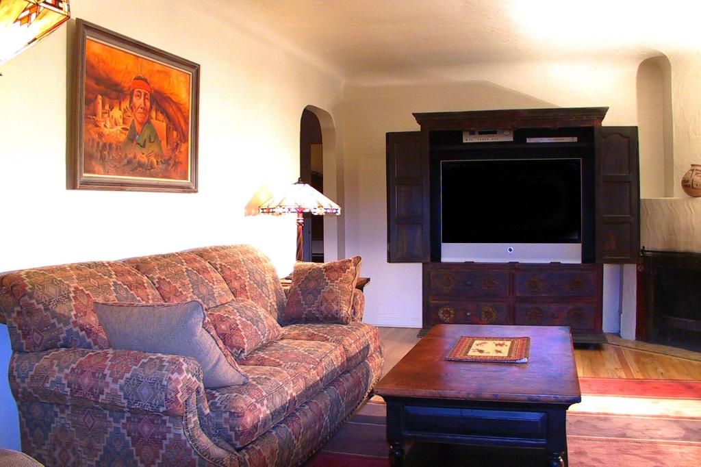 Casas De Suenos Old Town Historic Inn