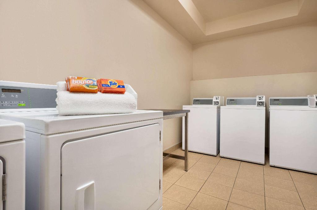 Days Inn And Suites By Wyndham Sherwood Park Edmonton