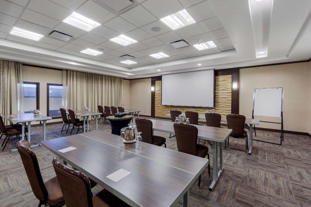 Best Western Plus Edmonton Airport Hotel