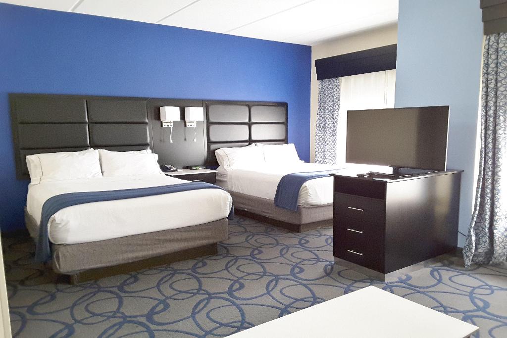 Holiday Inn Express & Suites Lawrenceville