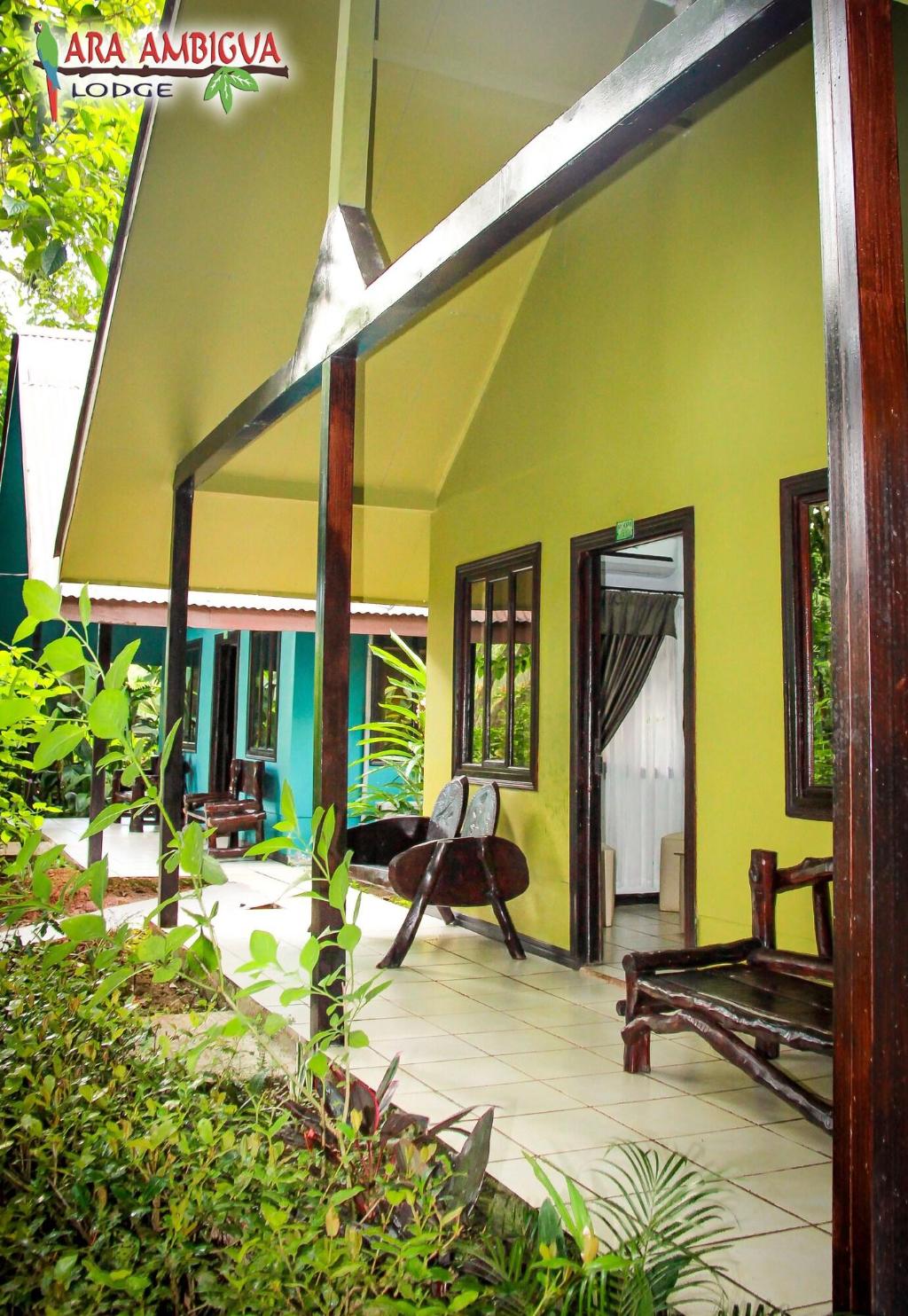 Ara Ambigua Lodge