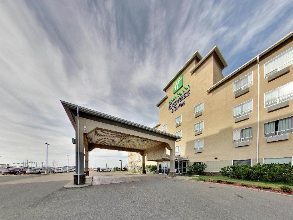 Holiday Inn Express And Suites Edmonton-International Airport