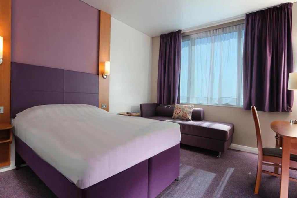 Premier Inn Abu Dhabi Airport (Business Park)Hotel