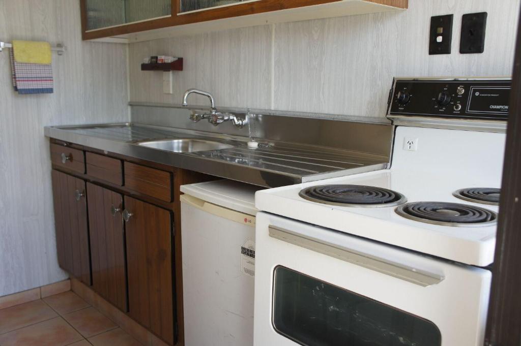 Airport Goldstar Motel