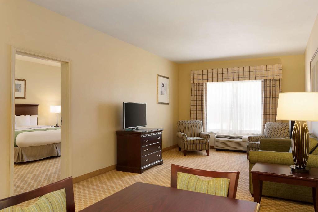 Country Inn & Suites by Radisson, Pineville, LA