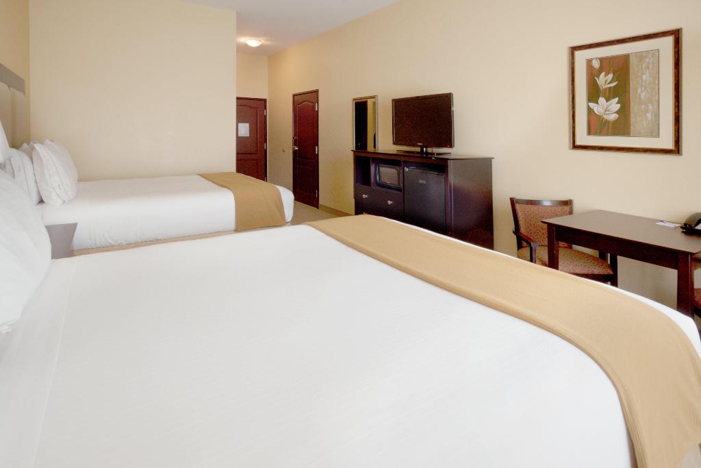 Holiday Inn Express & Suites Georgetown