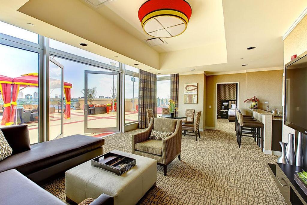 Golden Nugget