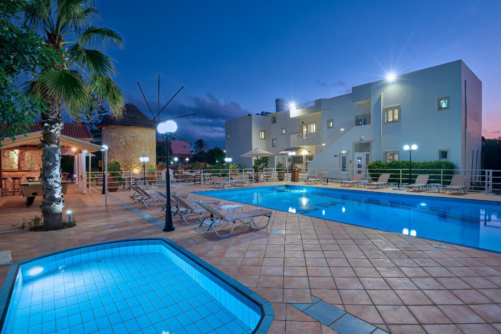 Mylos Apartments