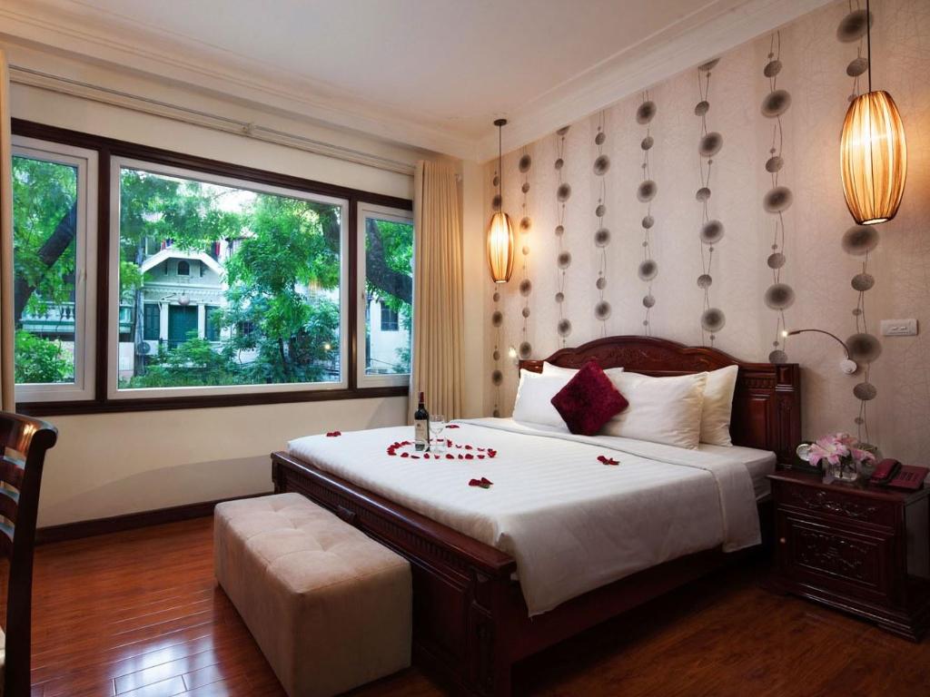 Hanoi Golden Moon Hotel