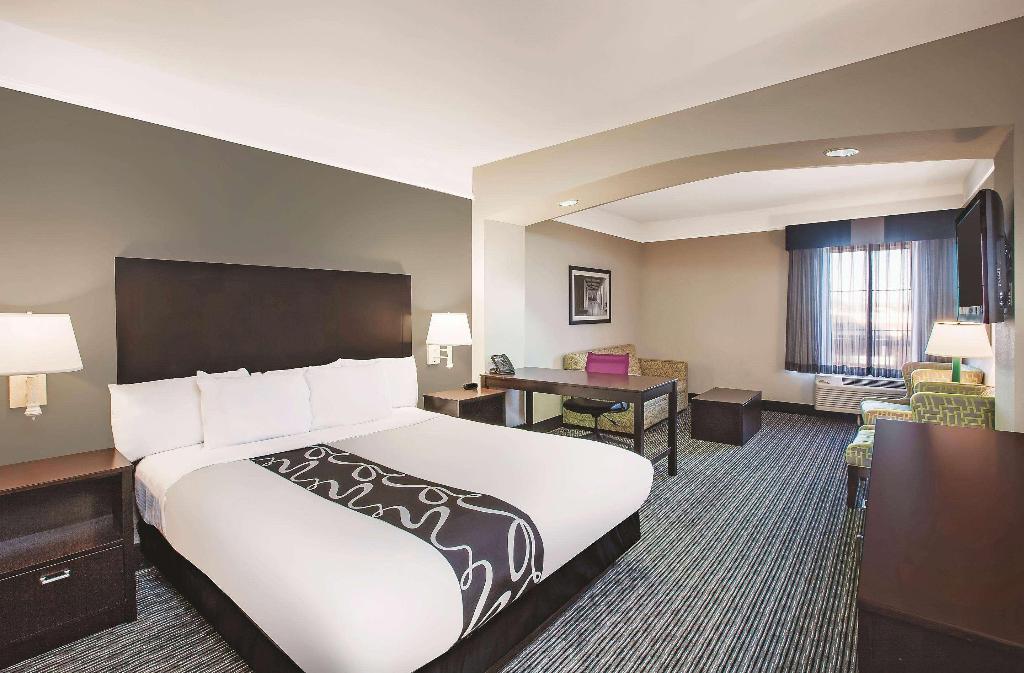 La Quinta Inn & Suites Beaumont West