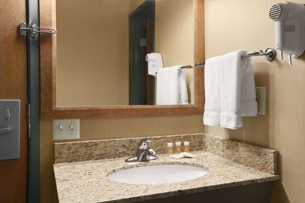 Days Inn by Wyndham Helena