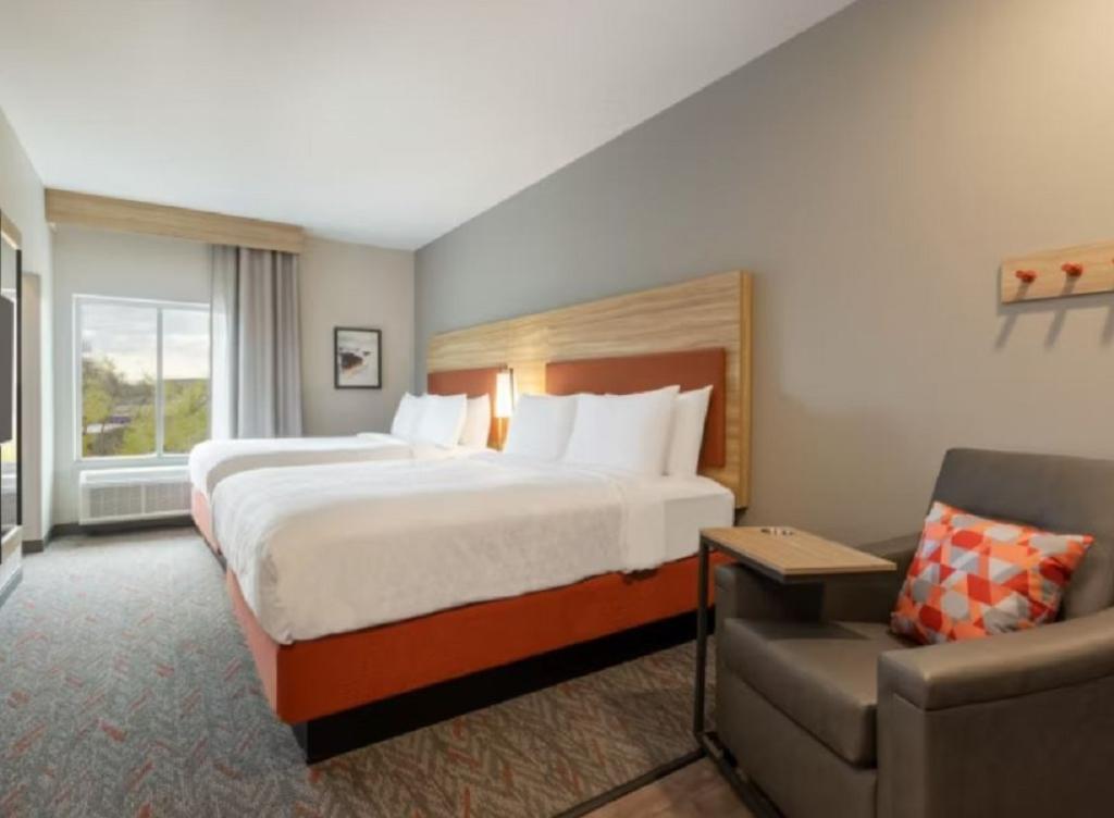 Sonesta Simply Suites Huntsville