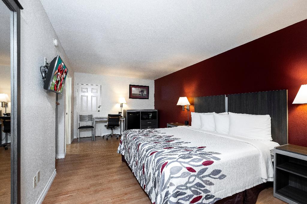 Red Roof Inn Houston North - FM 1960 & I-45