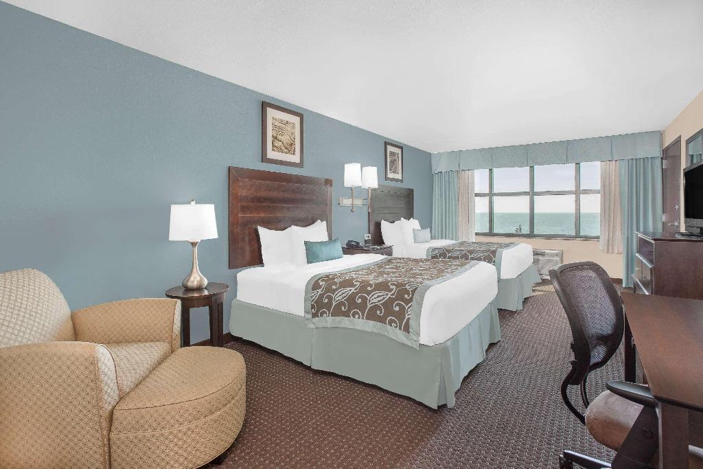Holiday inn Express Gulfport Beach