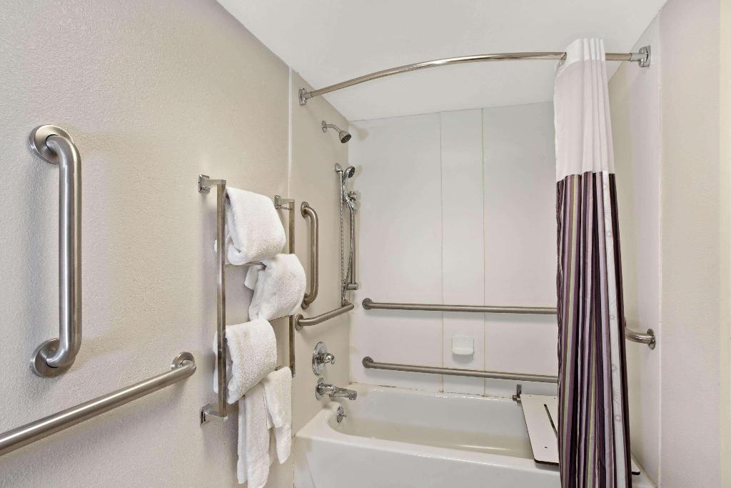 La Quinta Inn & Suites New Haven