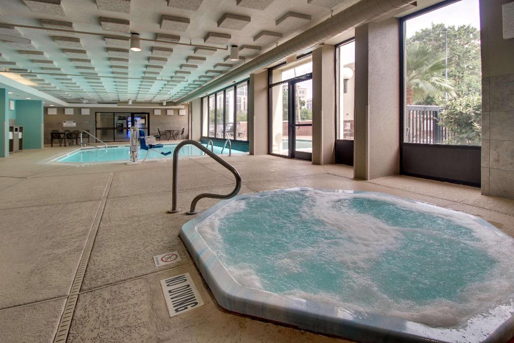 Drury Inn & Suites Houston Near the Galleria photo 18