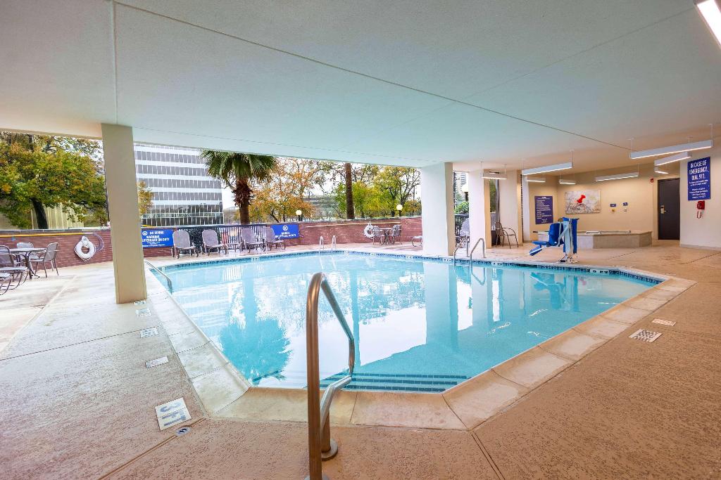 Drury Inn & Suites Houston Near the Galleria photo 27