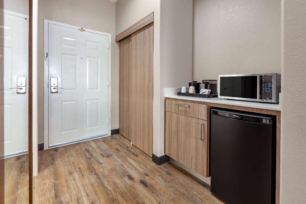 La Quinta Inn & Suites Houston Channelview