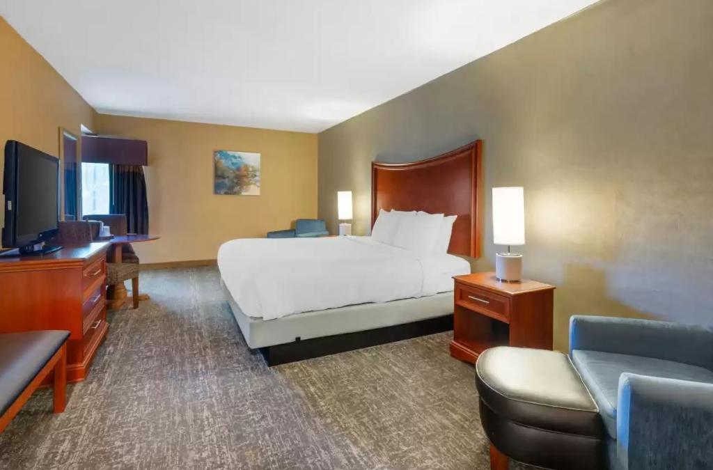 Clarion Inn