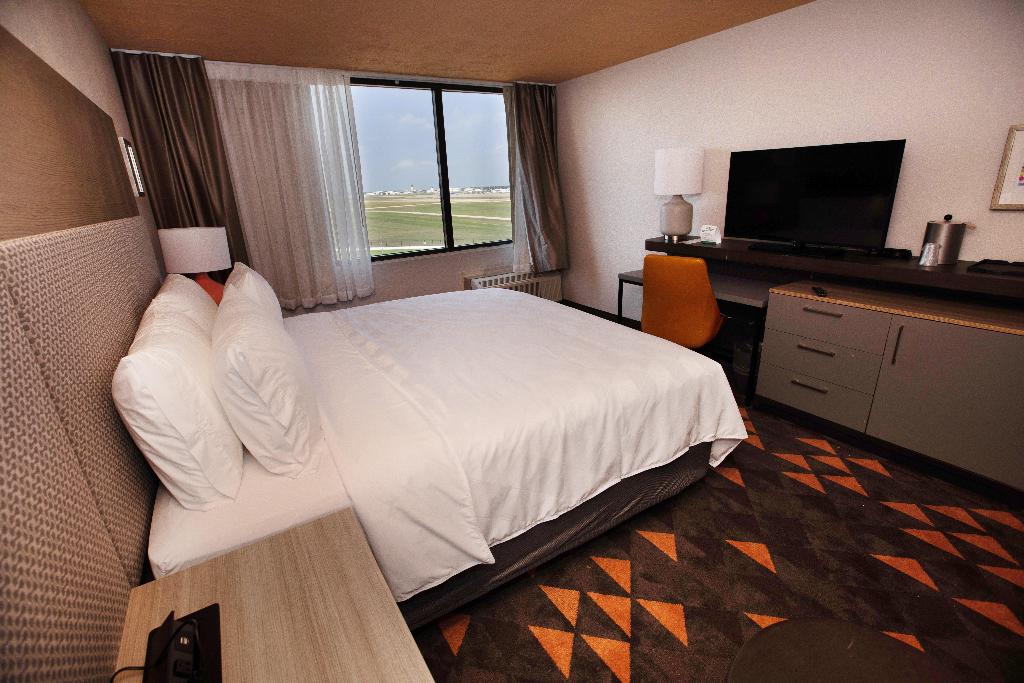 Wyndham Houston Hobby Airport