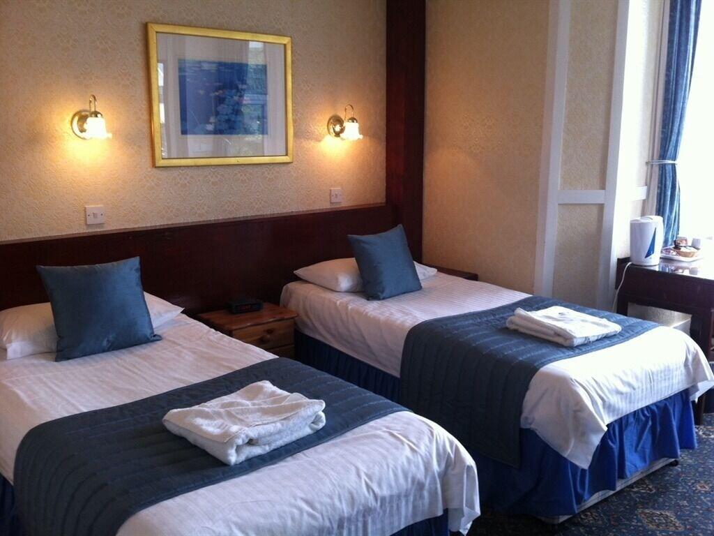 Arrandale Hotel & Apartments