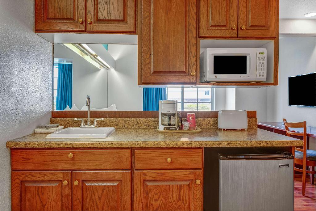 Motel 6 Idaho Falls, ID - Snake River