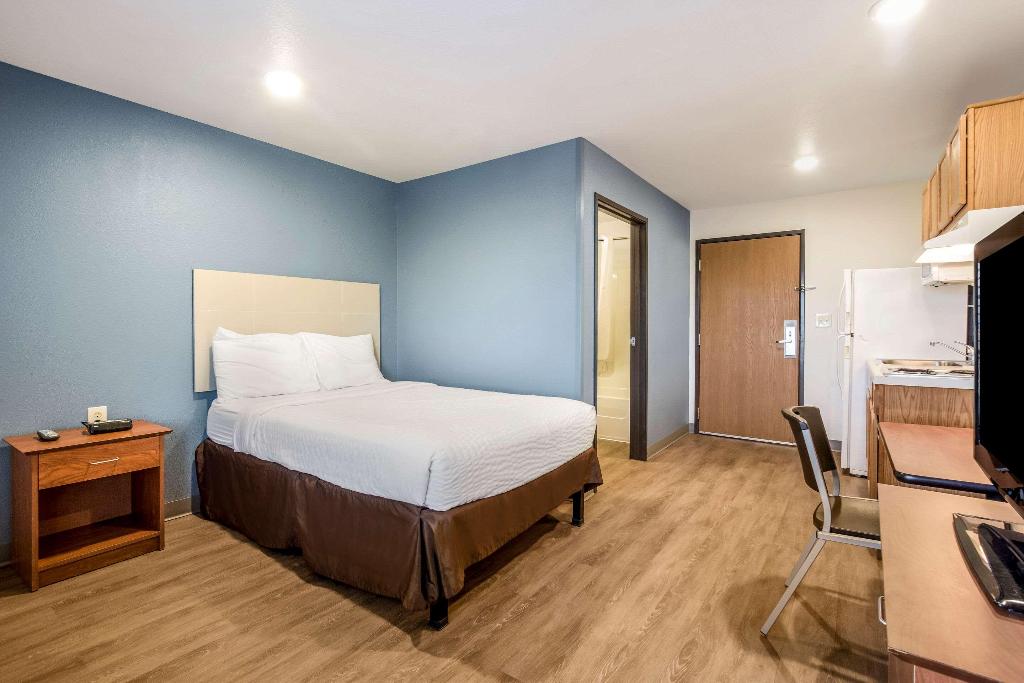 Woodspring Suites Indianapolis Lawrence