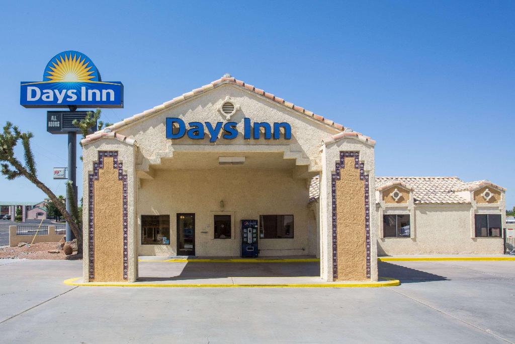 Days Inn By Wyndham Kingman West