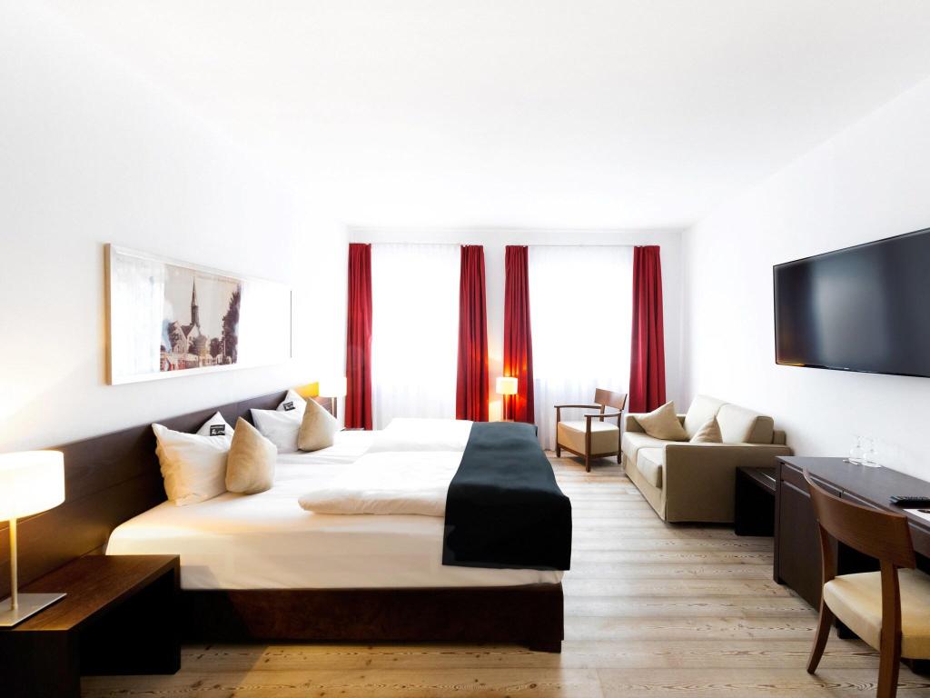 hotel-thumb