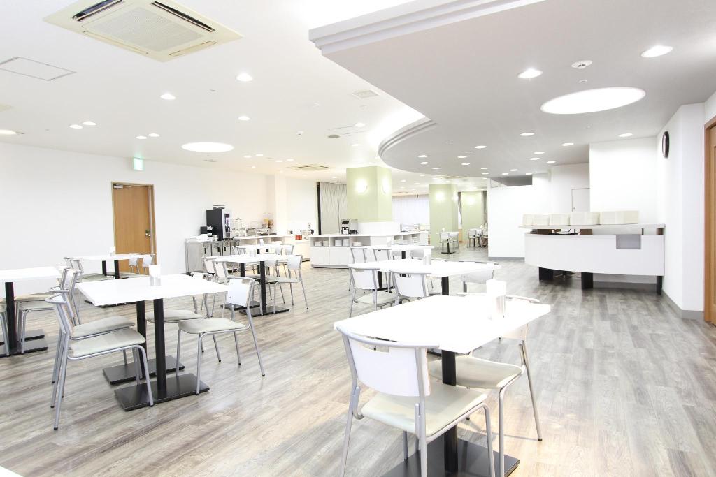 SureStay Plus by Best Western Shin-Osaka - General view