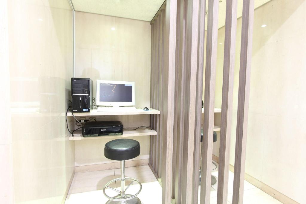 SureStay Plus by Best Western Shin-Osaka - Lobby