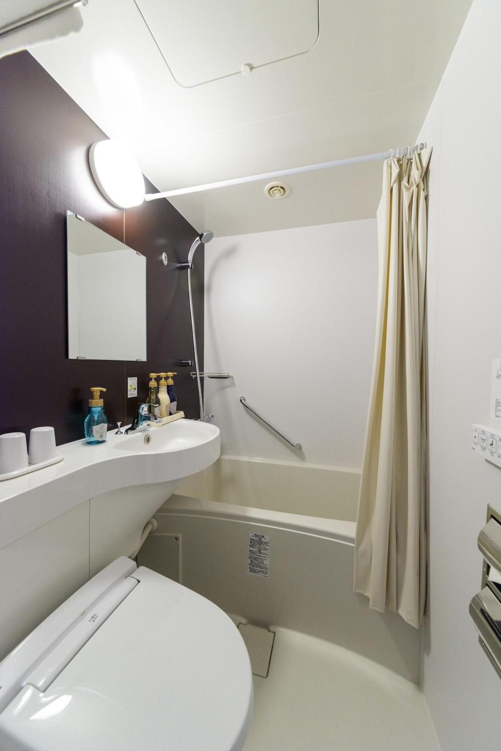SureStay Plus Hotel by Best Western Shin-Osaka