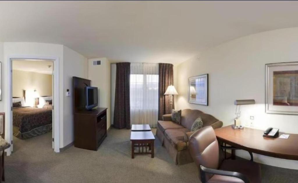 Staybridge Suites Indianapolis-Carmel